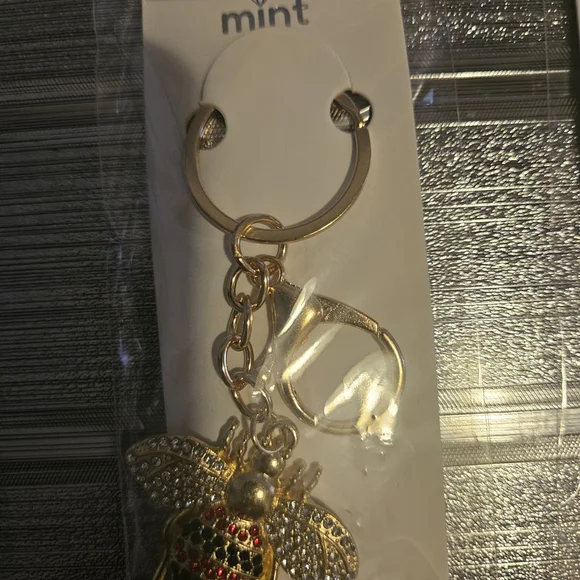 Bundle Of 6 Gold Bee Keychain Charm - Rhinestone Accent - Picture 3 of 6